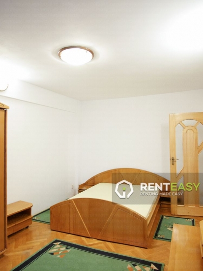 Apartament 4 camere decomandat langa Moldova de inchiriat