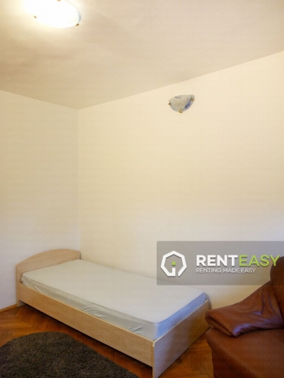 Apartament 4 camere decomandat langa Moldova de inchiriat
