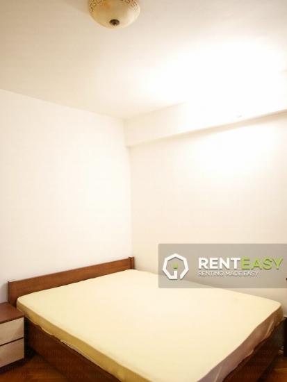 Apartament 4 camere decomandat langa Moldova de inchiriat