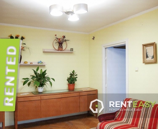 Apartament 3 camere in Podul Ros de inchiriat