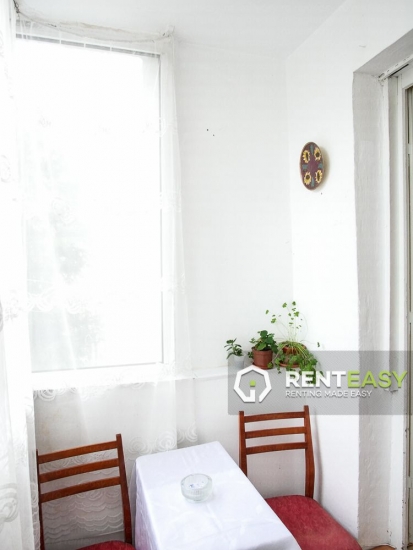 Apartament 3 camere in Podul Ros de inchiriat