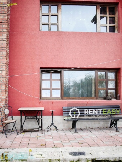 Apartament cu 2 camere de inchiriat in Sararie la casa
