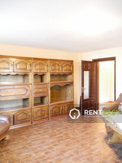 Apartament cu 3 camere - Podul de Fier de inchiriat