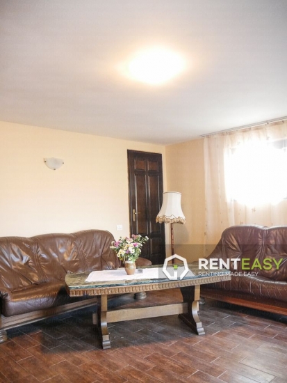 Apartament cu 3 camere - Podul de Fier de inchiriat