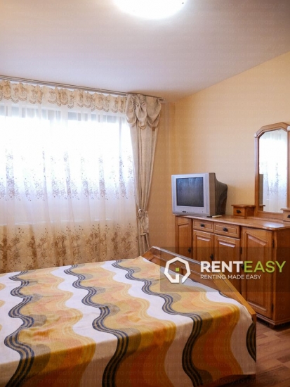 Apartament cu 3 camere - Podul de Fier de inchiriat