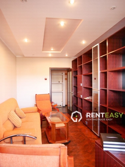 Apartament cu 3 camere decomandat in Pacurari de inchiriat