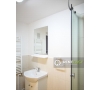 Apartament cu 3 camere si curte de inchiriat in Centru
