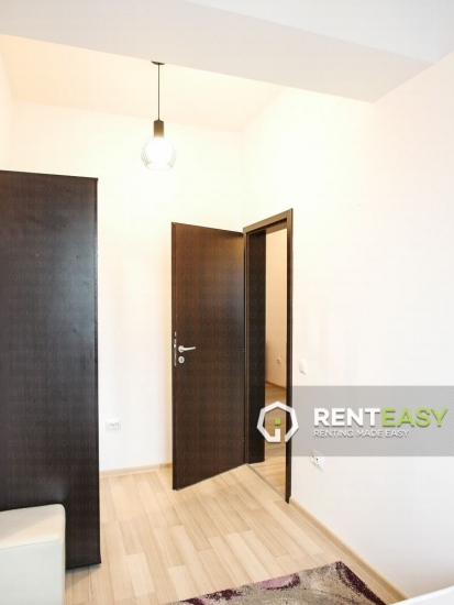 Apartament 3 camere de inchiriat in zona Palas - Bloc nou
