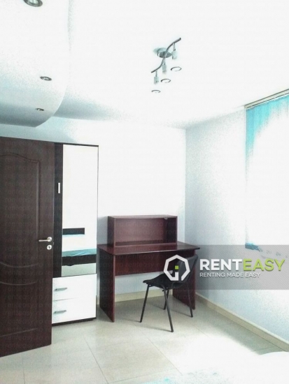 Apartament 3 camere de inchiriat in zona Podul Ros