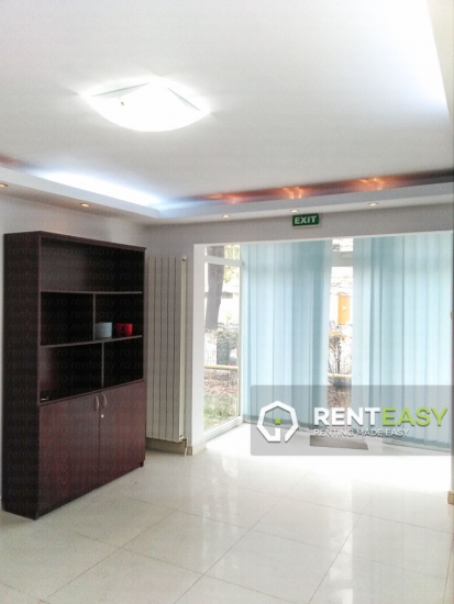 Apartament 3 camere de inchiriat in zona Podul Ros