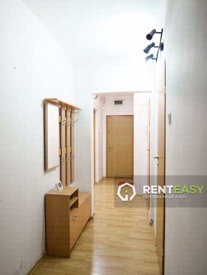 Apartament decomandat cu 3 camere de inchiriat in zona Casa Sindicatelor