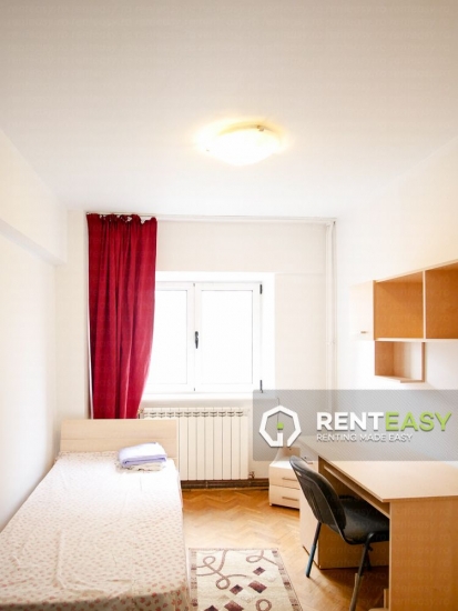Apartament cu 3 camere in zona Centrul Palas de inchiriat
