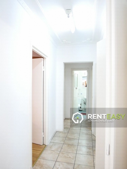 Apartament decomandat cu 3 camere in Podul Ros de inchiriat