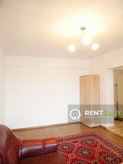 Apartament cu 3 camere de inchiriat in Podu Ros