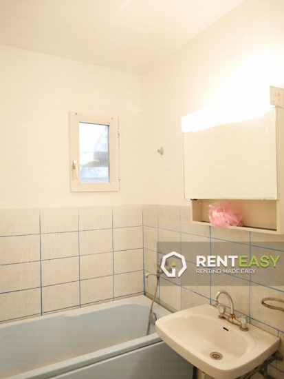 Apartament cu 2 camere nemobilat de inchiriat in Podu Ros