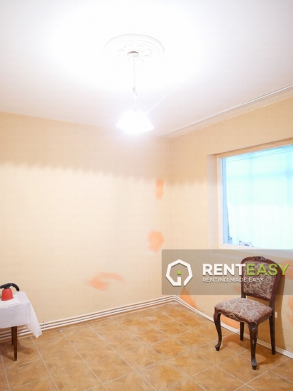 Apartament cu 2 camere nemobilat de inchiriat in Podu Ros