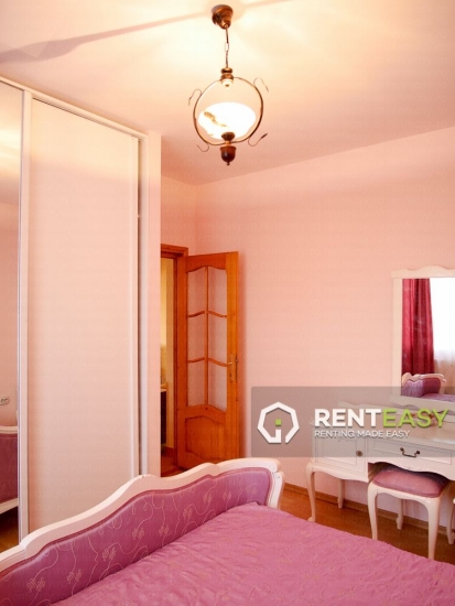 Apartament cu 3 camere la Vila in zona Moara de inchiriat