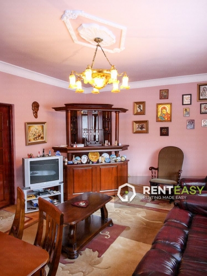 Vila 5 camere de inchiriat in Bucium