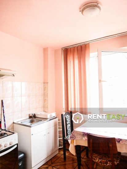 Apartament cu 2 camere zona Stefan cel Mare de inchiriat