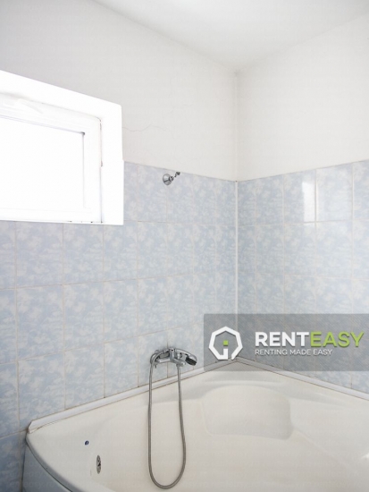 Apartament cu 3 camere de inchiriat in Metalugrie