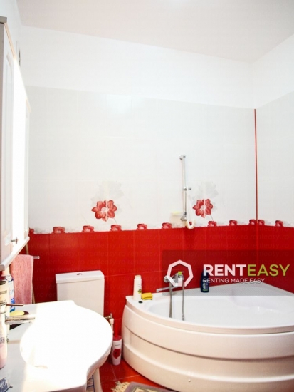 Apartament 3 camere de inchiriat in Centru pe Stefan cel Mare