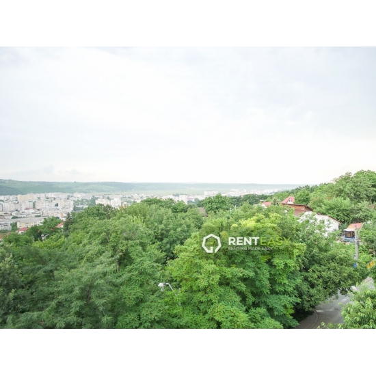Penthouse cu 3 camere de inchiriat in zona Copou - Bloc nou