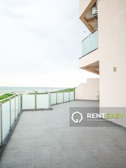 Penthouse cu 3 camere de inchiriat in zona Copou - Bloc nou