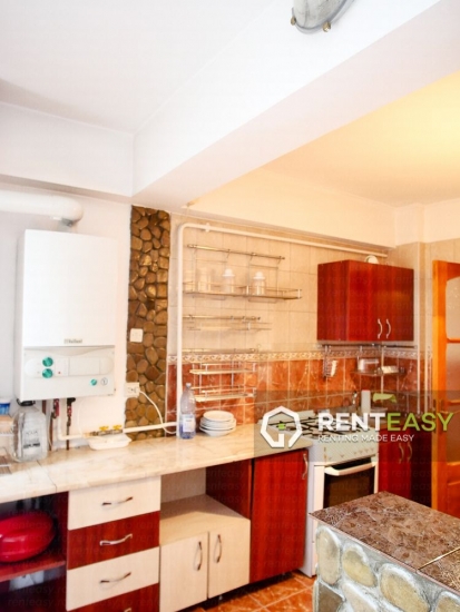 Apartament 3 camere de inchiriat in Podu Ros