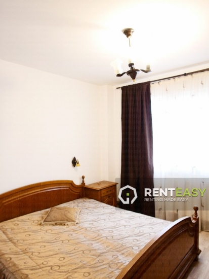 Apartament 3 camere de inchiriat in Podu Ros