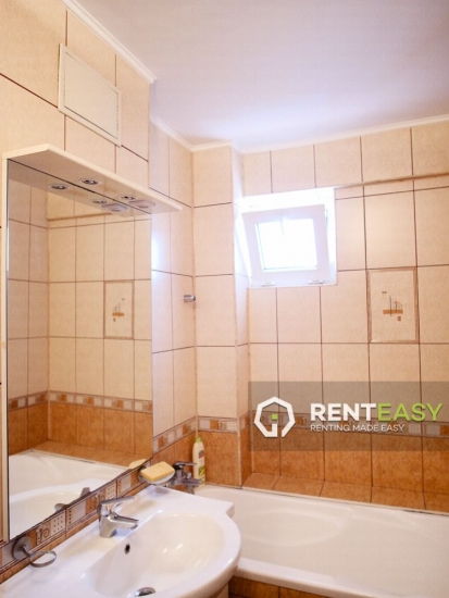 Apartament 3 camere de inchiriat in Podu Ros