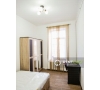 Apartament cu 3 camere la 1 minunt de UMF de inchiriat