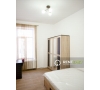 Apartament cu 3 camere la 1 minunt de UMF de inchiriat