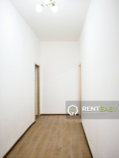 Apartament cu 3 camere la 1 minunt de UMF de inchiriat