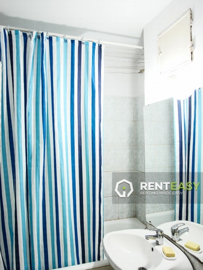 Apartament cu 3 camere de inchiriat in Podul de Fier