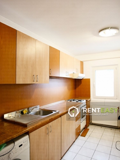 Apartament cu 3 camere de inchiriat in Podul de Fier