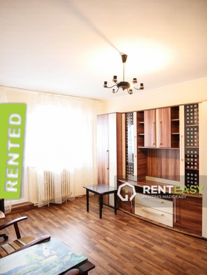 Apartament decomandat cu 2 camere in Podul de Fier de inchiriat