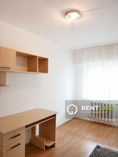 Apartament cu 4 camere de inchiriat in Centru - Stefan cel Mare