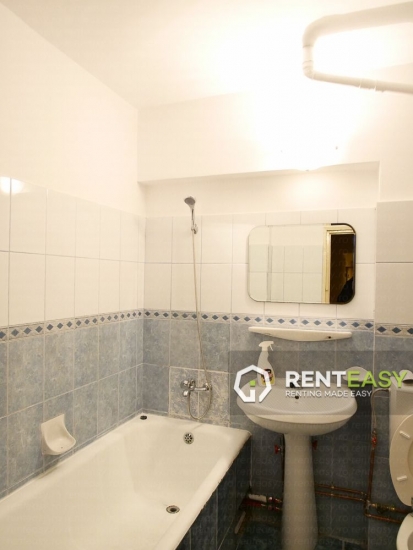 Apartament decomandat 3 camere de inchiriat la Gara
