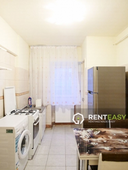 Apartament decomandat 3 camere de inchiriat la Gara