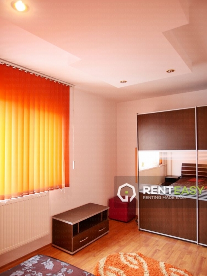 Apartament cu 2 camere zona Podu Ros de inchiriat