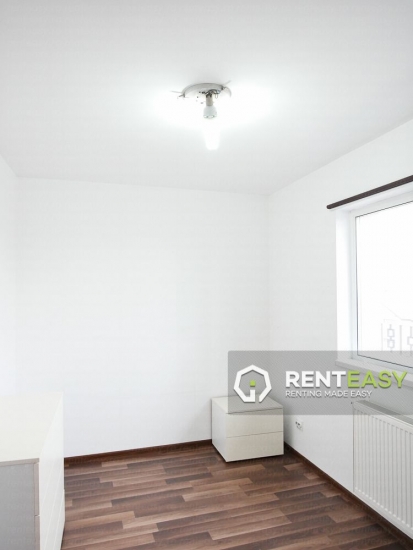 Apartament 3 camere in bloc nou Podul de Fier de inchiriat