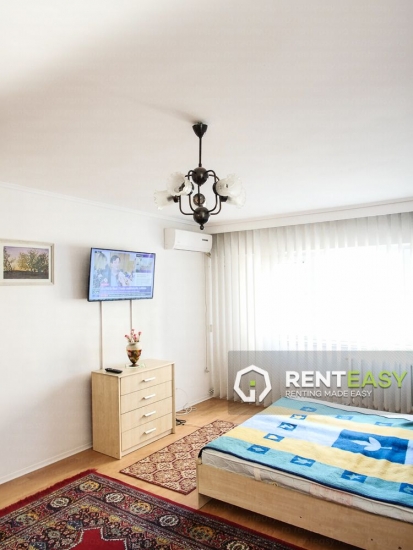 Apartament cu 3 camere de inchiriat - Hala Centrala