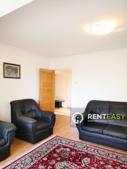 Apartament cu 3 camere de inchiriat - Hala Centrala