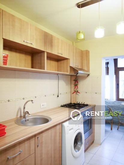 Apartament cu 2 camere Podul de Fier de inchiriat