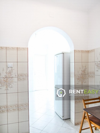Apartament cu 3 camere de inchiriat la 1 minut de UMF