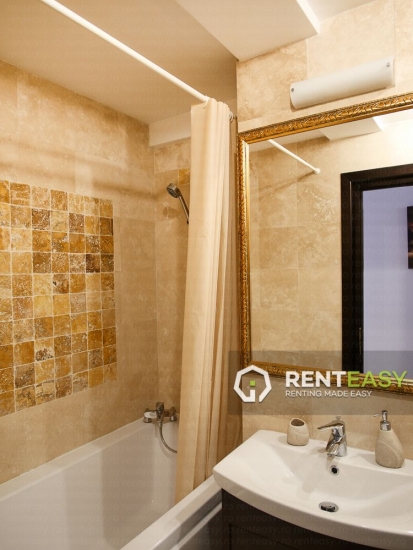 Apartament spatios cu 2 camere in Copou de inchiriat