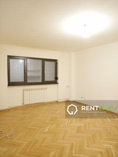 Apartament spatios cu 2 camere de inchiriat in zona Centrala