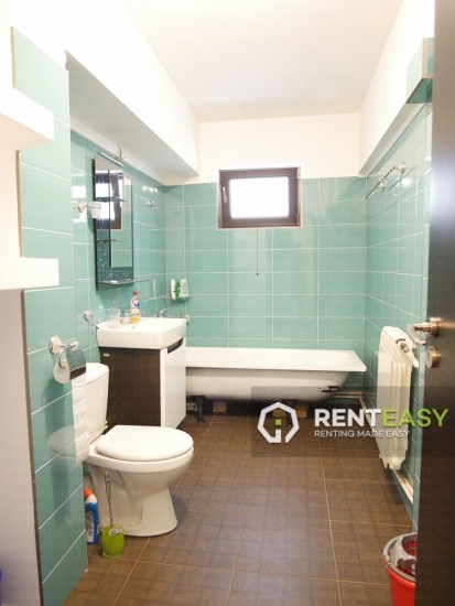 Apartament spatios cu 2 camere de inchiriat in zona Centrala