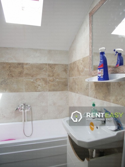 Apartament cu 2 camere de inchiriat in bloc nou, zona Centrala