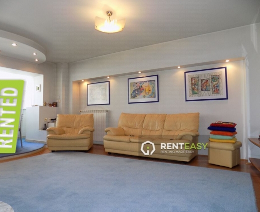 Apartament spatios cu 3 camere pentru inchiriat in Pacurari